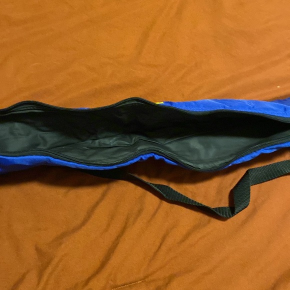 Camel cigarettes insulated six pack cooler with strap - Picture 4 of 4